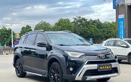 Toyota RAV4, 2019 год, 1 799 200 рублей, 3 фотография