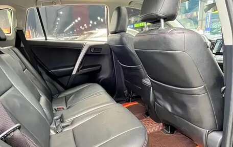 Toyota RAV4, 2019 год, 1 799 200 рублей, 9 фотография