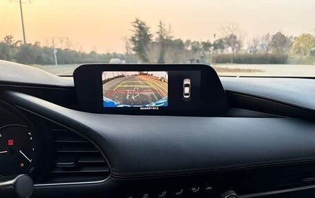 Mazda 3, 2021 год, 1 650 000 рублей, 14 фотография