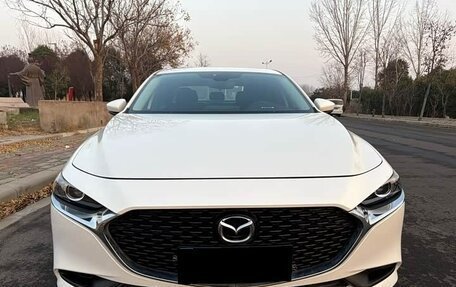 Mazda 3, 2021 год, 1 650 000 рублей, 2 фотография