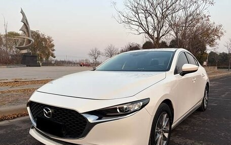 Mazda 3, 2021 год, 1 650 000 рублей, 4 фотография