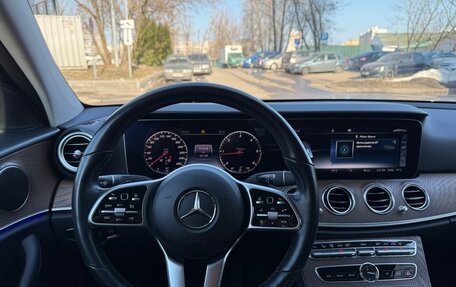 Mercedes-Benz E-Класс, 2019 год, 3 600 000 рублей, 6 фотография