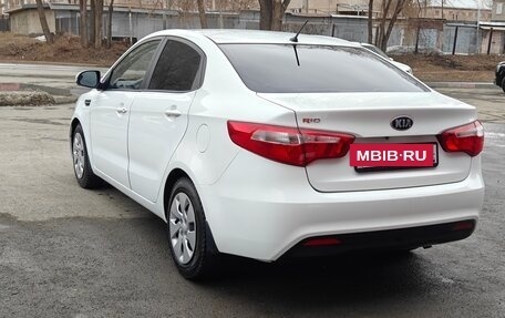 KIA Rio III рестайлинг, 2014 год, 835 000 рублей, 3 фотография