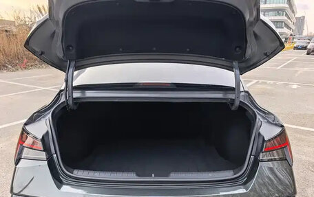 Hyundai Elantra, 2023 год, 1 390 000 рублей, 17 фотография