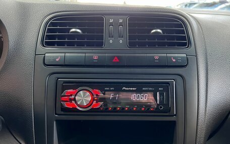 Volkswagen Polo VI (EU Market), 2012 год, 995 000 рублей, 18 фотография