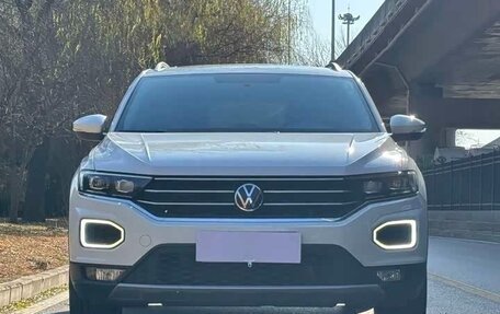 Volkswagen T-Roc I, 2021 год, 1 409 300 рублей, 2 фотография