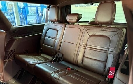 Lincoln Navigator, 2019 год, 8 499 000 рублей, 15 фотография