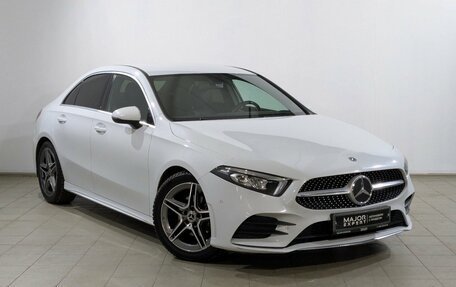 Mercedes-Benz A-Класс, 2019 год, 2 355 000 рублей, 10 фотография