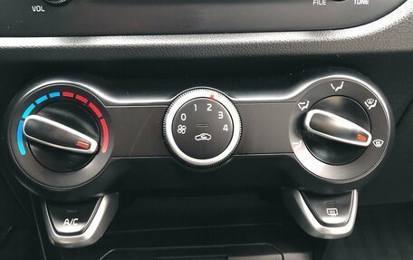 KIA Rio IV, 2019 год, 1 440 000 рублей, 15 фотография