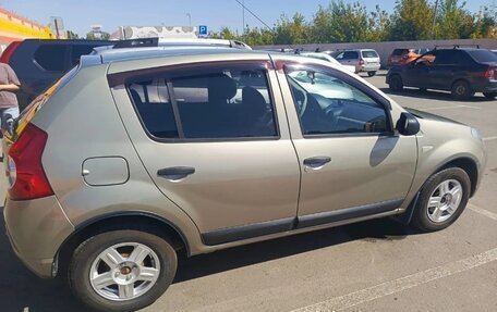 Renault Sandero I, 2010 год, 530 000 рублей, 2 фотография