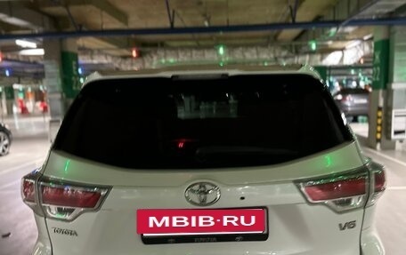 Toyota Highlander III, 2014 год, 2 700 000 рублей, 5 фотография