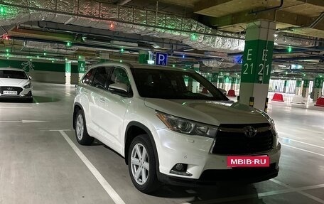 Toyota Highlander III, 2014 год, 2 700 000 рублей, 12 фотография