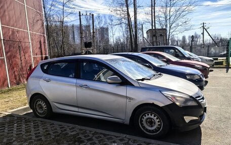 Hyundai Solaris II рестайлинг, 2016 год, 630 000 рублей, 3 фотография