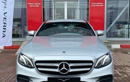 Mercedes-Benz E-Класс, 2018 год, 3 870 000 рублей, 2 фотография