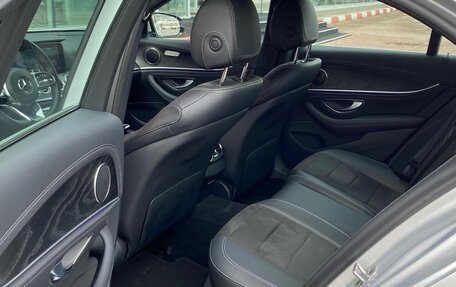 Mercedes-Benz E-Класс, 2018 год, 3 870 000 рублей, 21 фотография