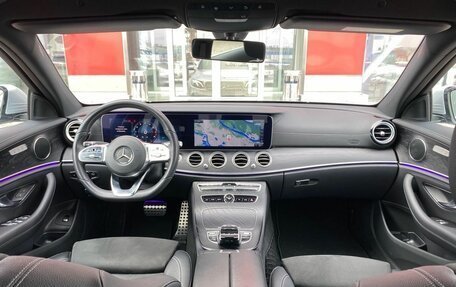 Mercedes-Benz E-Класс, 2018 год, 3 870 000 рублей, 20 фотография