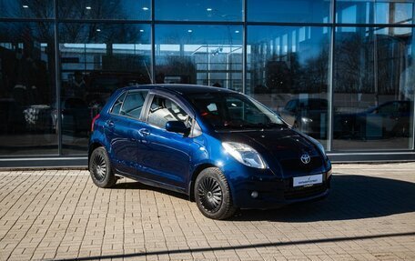 Toyota Yaris III рестайлинг, 2008 год, 650 000 рублей, 5 фотография