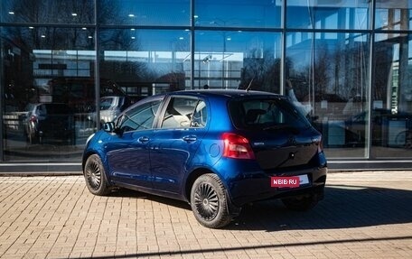 Toyota Yaris III рестайлинг, 2008 год, 650 000 рублей, 6 фотография