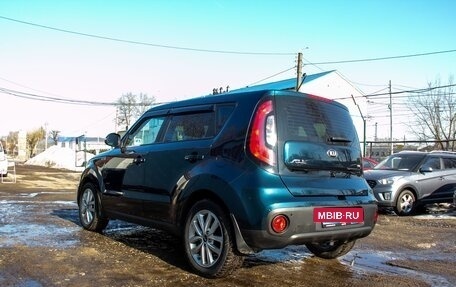 KIA Soul II рестайлинг, 2017 год, 1 519 000 рублей, 6 фотография