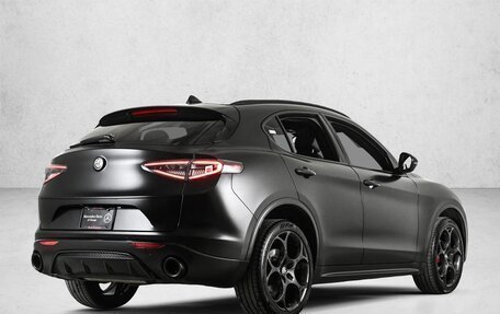 Alfa Romeo Stelvio, 2023 год, 6 790 000 рублей, 4 фотография