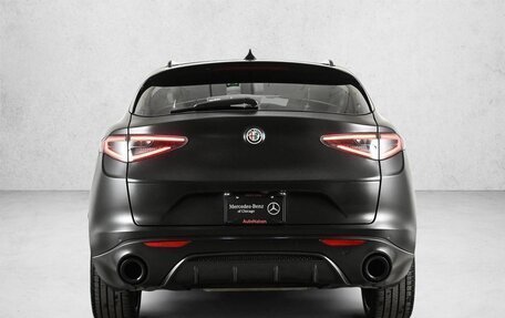 Alfa Romeo Stelvio, 2023 год, 6 790 000 рублей, 5 фотография