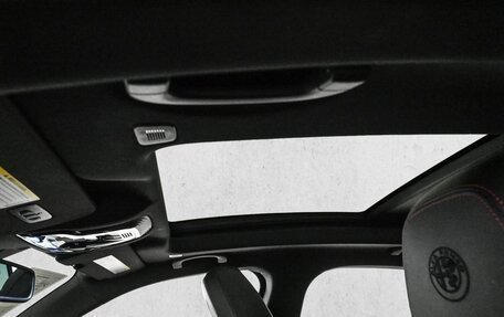 Alfa Romeo Stelvio, 2023 год, 6 790 000 рублей, 18 фотография