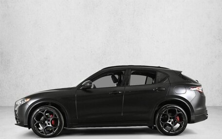 Alfa Romeo Stelvio, 2023 год, 6 790 000 рублей, 9 фотография