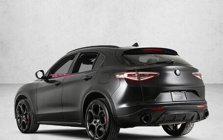 Alfa Romeo Stelvio, 2023 год, 6 790 000 рублей, 6 фотография