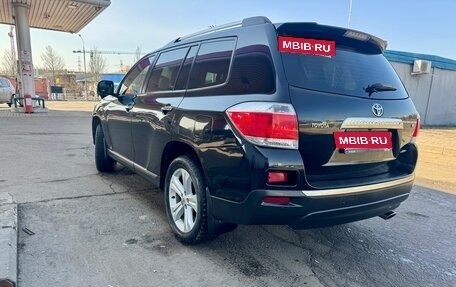 Toyota Highlander III, 2012 год, 2 300 000 рублей, 6 фотография