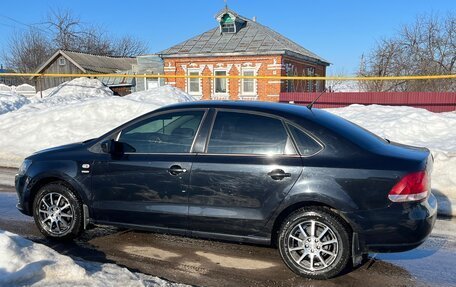 Volkswagen Polo VI (EU Market), 2013 год, 740 000 рублей, 1 фотография