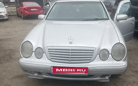 Mercedes-Benz E-Класс, 1999 год, 450 000 рублей, 1 фотография