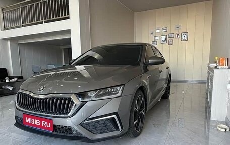 Skoda Octavia IV, 2023 год, 2 425 000 рублей, 1 фотография