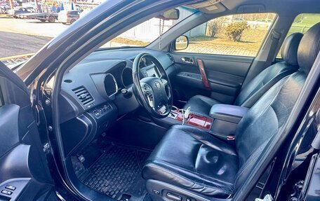 Toyota Highlander III, 2012 год, 2 300 000 рублей, 12 фотография