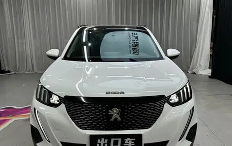 Peugeot 2008 II, 2022 год, 1 252 000 рублей, 2 фотография