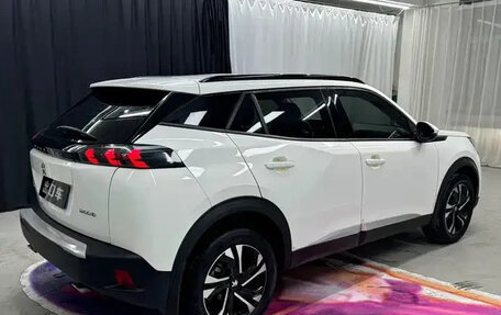 Peugeot 2008 II, 2022 год, 1 252 000 рублей, 6 фотография