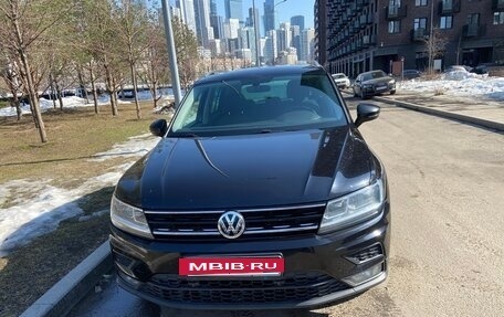 Volkswagen Tiguan II, 2017 год, 2 190 000 рублей, 2 фотография