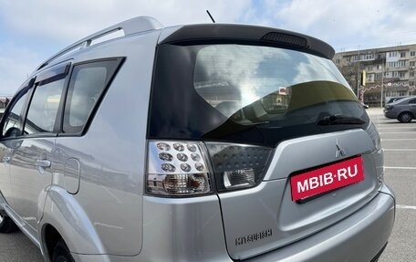 Mitsubishi Outlander III рестайлинг 3, 2008 год, 995 000 рублей, 9 фотография