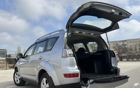 Mitsubishi Outlander III рестайлинг 3, 2008 год, 995 000 рублей, 13 фотография