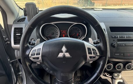 Mitsubishi Outlander III рестайлинг 3, 2008 год, 995 000 рублей, 26 фотография