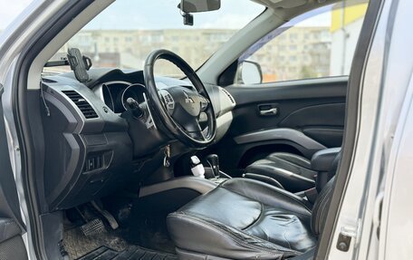 Mitsubishi Outlander III рестайлинг 3, 2008 год, 995 000 рублей, 19 фотография