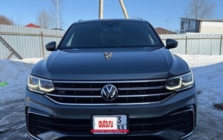 Volkswagen Tiguan II, 2022 год, 4 400 000 рублей, 2 фотография