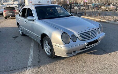Mercedes-Benz E-Класс, 1999 год, 450 000 рублей, 4 фотография