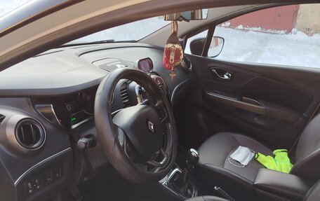 Renault Kaptur I рестайлинг, 2017 год, 2 000 050 рублей, 3 фотография