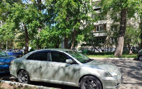 Toyota Avensis III рестайлинг, 2004 год, 700 000 рублей, 35 фотография