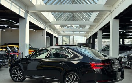 Skoda Superb III рестайлинг, 2025 год, 3 290 000 рублей, 4 фотография