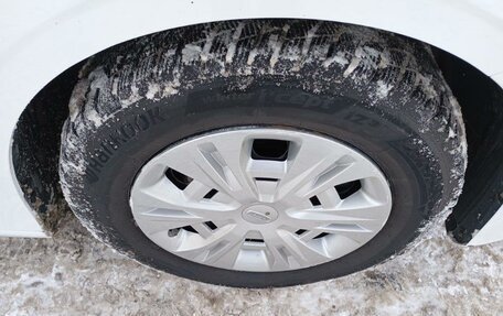 Geely Emgrand, 2024 год, 1 750 000 рублей, 19 фотография