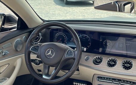 Mercedes-Benz E-Класс, 2017 год, 4 800 000 рублей, 23 фотография