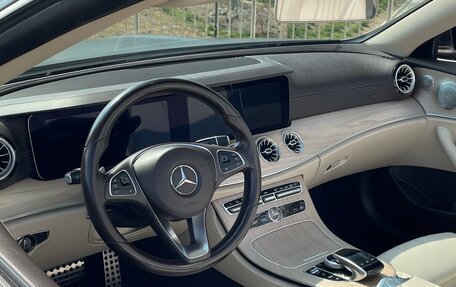 Mercedes-Benz E-Класс, 2017 год, 4 800 000 рублей, 21 фотография