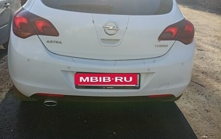 Opel Astra J, 2011 год, 600 000 рублей, 4 фотография