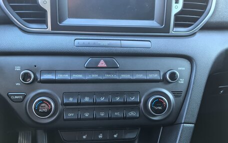 KIA Sportage IV рестайлинг, 2018 год, 2 250 000 рублей, 12 фотография